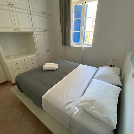 Anegiris House Koronos