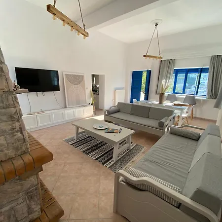 Anegiris House Holiday home Koronos